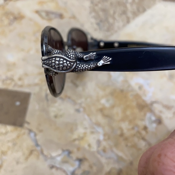 Kieselstein Sunglasses Sterling Lizard Side Detail - Picture 5 of 6